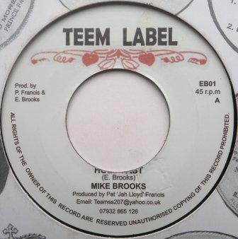 Mike Brooks - Hold Fast