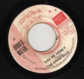 The Chantells - Kiss Me Honey
